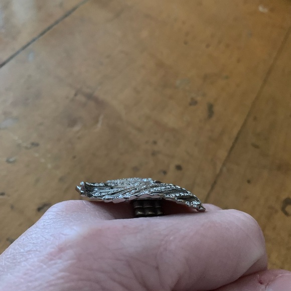 Rhinestone heart shaped angel wing elastic ring - Picture 2 of 7